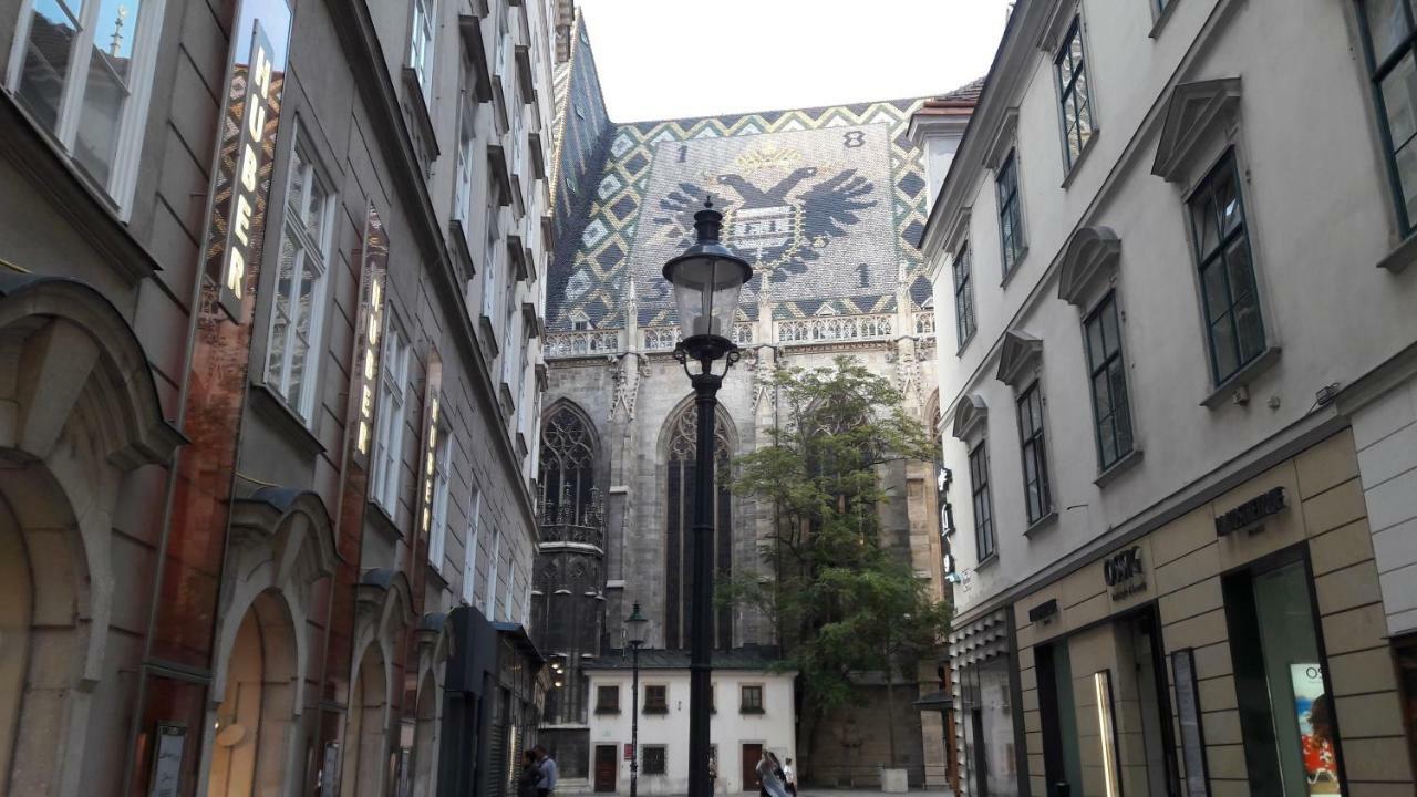 At St. Stephan Bécs Kültér fotó